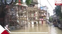 ঘাটাল পুর এলাকার ৩২ পুজো মণ্ডপ ডুবে বন্যার জলে, জলমগ্ন ব্লকের ১০০ পুজো প্যান্ডেল