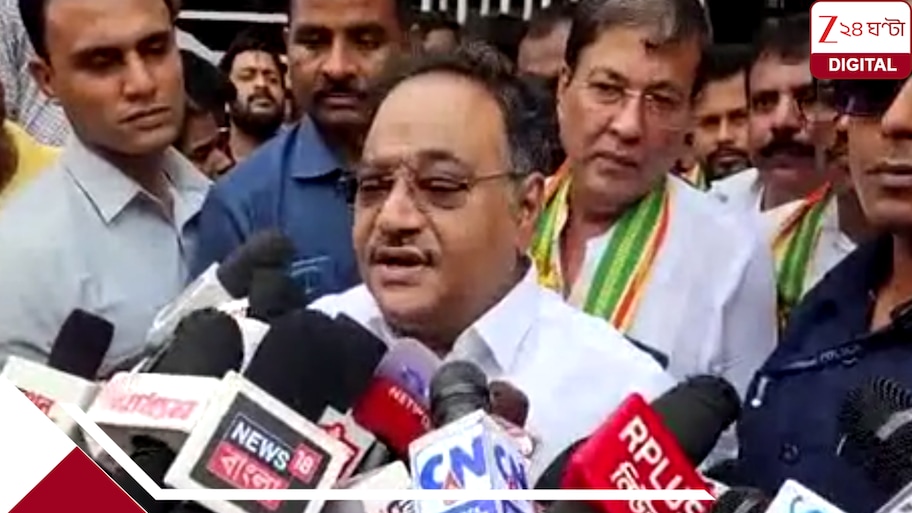 নিজের কার্যালয়েই আক্রান্ত অনুব্রত, ঘটনা নিয়ে চাঞ্চল্যকর মন্তব্য শমীক ভট্টাচার্যের