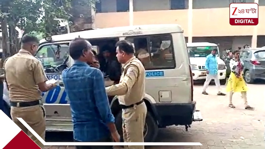 দুর্গাপুজোর মেলা ঘিরে রক্তাক্ত বিবাদ! বিজেপি কর্মীকে লক্ষ্য করে এলোপাথাড়ি গুলি, গ্রেফতার ৭