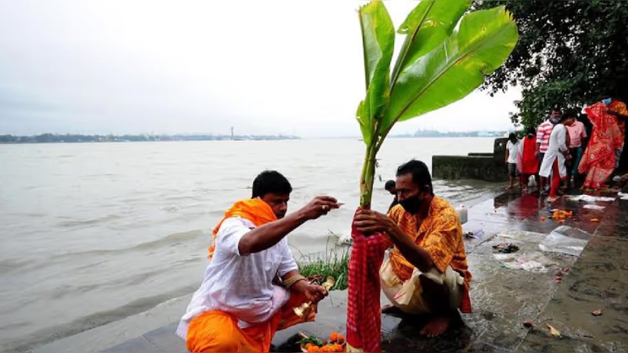 শারদোৎসবে 'দুর্গা' নাম্নী কোনও দেবীর পুজো হয় না? দুর্গাপুজো আদতে আদি মাতা পৃথিবীরই অর্চনা?