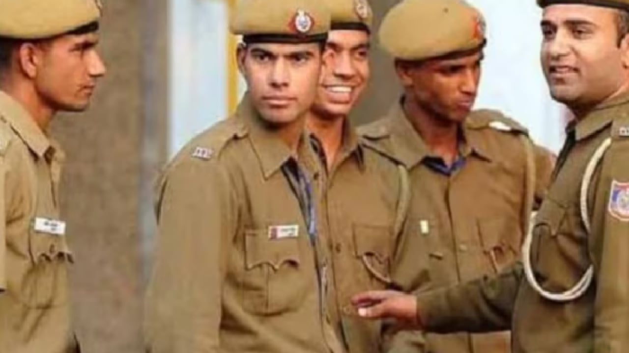 দু'দফায় লিখিত পরীক্ষা