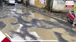 টোটো উলটে যাত্রীর মৃত্যুর পর 'প্য়াচওয়াক'! হাওড়ায় রাতারাতি বুজিয়ে ফেলা হল রাস্তার গর্ত