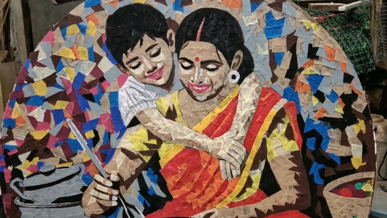  জমিদার বাড়ির দালানে পুজো