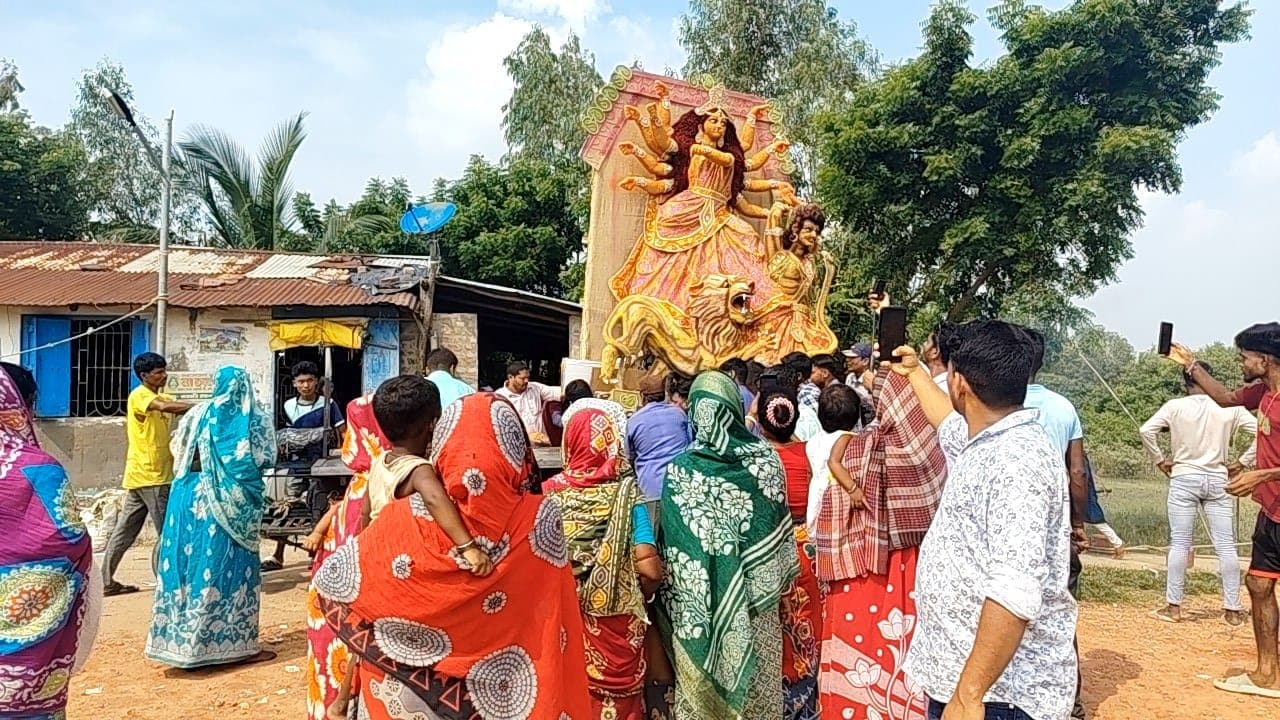 নিখুঁত কারুকার্য