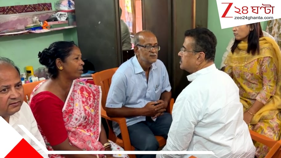 'ওঁরা বলছেন,একমাত্র লোক চলে গেল আমাদের দেখবে কে?', চোরবাগানে মৃত শ্রীপর্ণার বাবা-মার কাছে মুখ্যমন্ত্রী