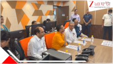 উত্‍সবের মাঝেও রাজধর্ম পালন! নবমীর রাতে স্বাস্থ্য দফতরের কন্ট্রোল রুমে মুখ্যমন্ত্রী