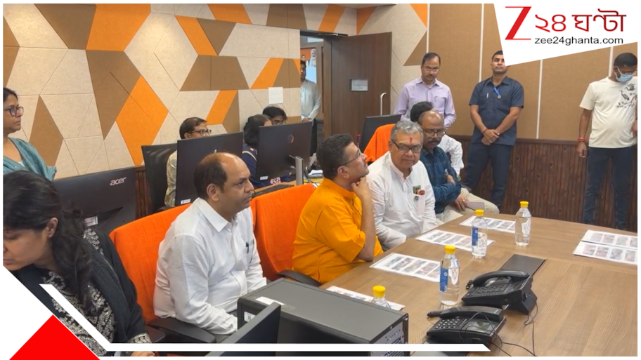 উত্‍সবের মাঝেও রাজধর্ম পালন! নবমীর রাতে স্বাস্থ্য দফতরের কন্ট্রোল রুমে মুখ্যমন্ত্রী