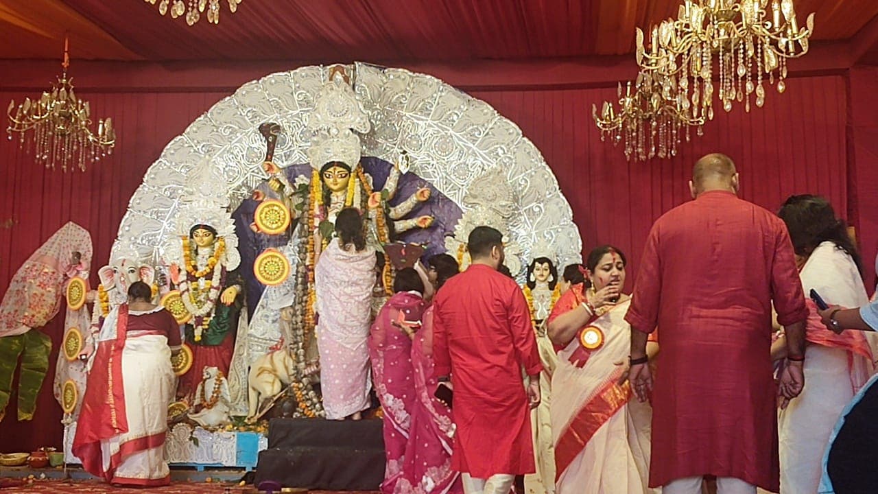 উমাকে বিদায়