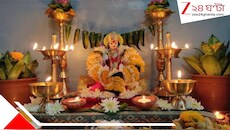 দুর্গাপুজোর পরেই লক্ষ্মীপুজোর তোড়জোড়, পুজোর সামগ্রী কিনতে বাজারে ক্রেতারা