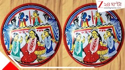 লক্ষ্মী সরা এঁকেই জীবিকা, তাহেরপুরের পালপাড়ায় চাহিদা বাড়লেও জোগান কম
