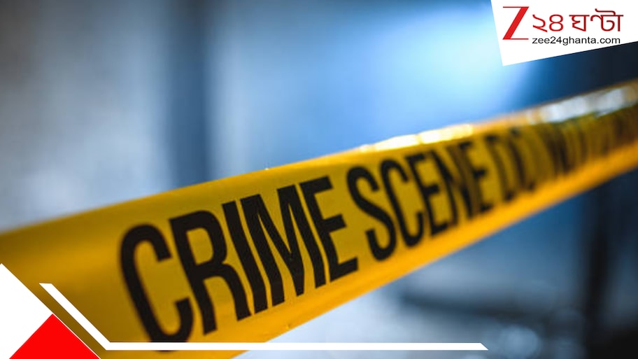 যতকাণ্ড বেহালায়, রাস্তায় এবার মদের বোতল নিয়ে ২ মহিলার উপরে হামলা!  লক্ষ্মীপুজো রাতে...